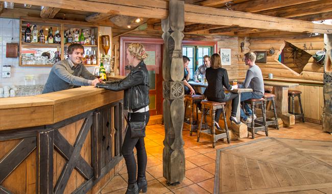 Nordal Pub Bar Pub In Lom Lom Jotunheimen